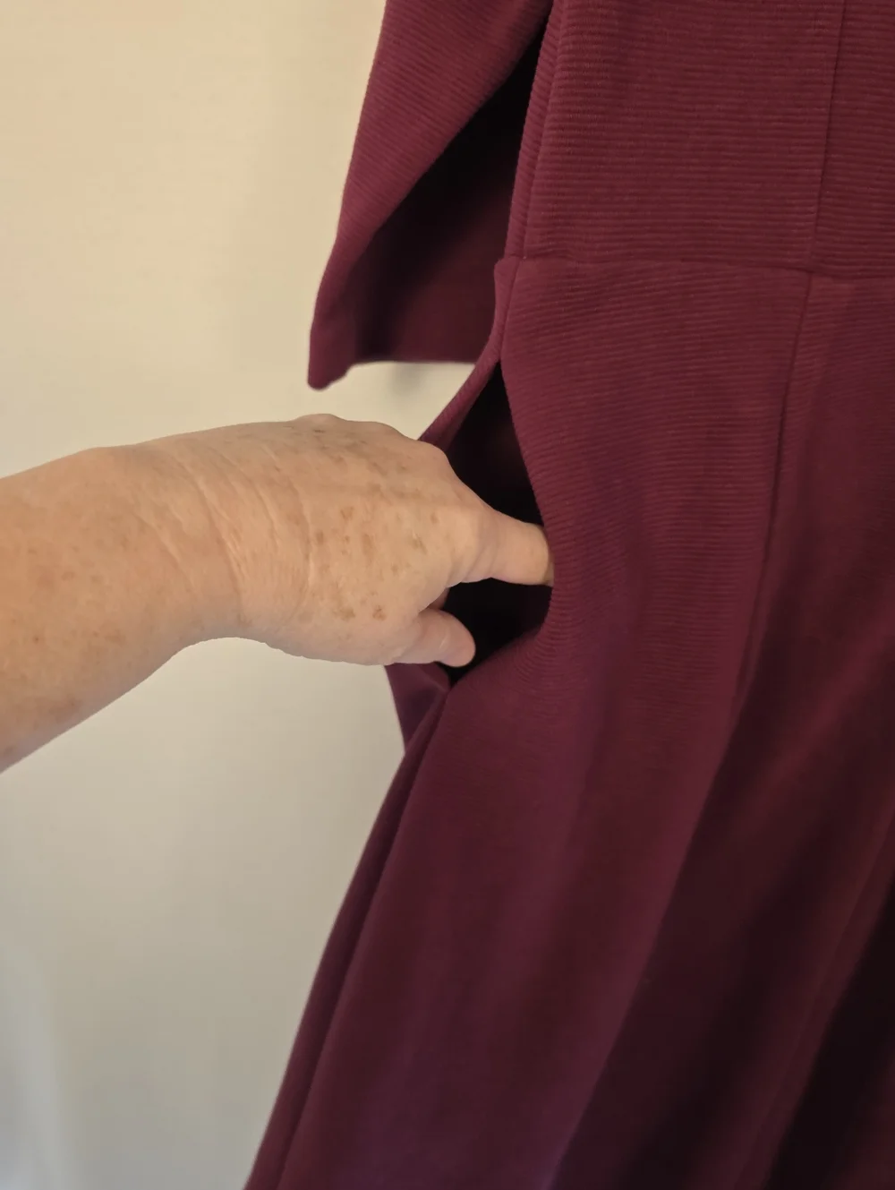 BODEN Maroon Ribbed Scoop Neck 3/4 Sleeve Lined Midi Dress. Ladies 16R - Picture 8 of 13